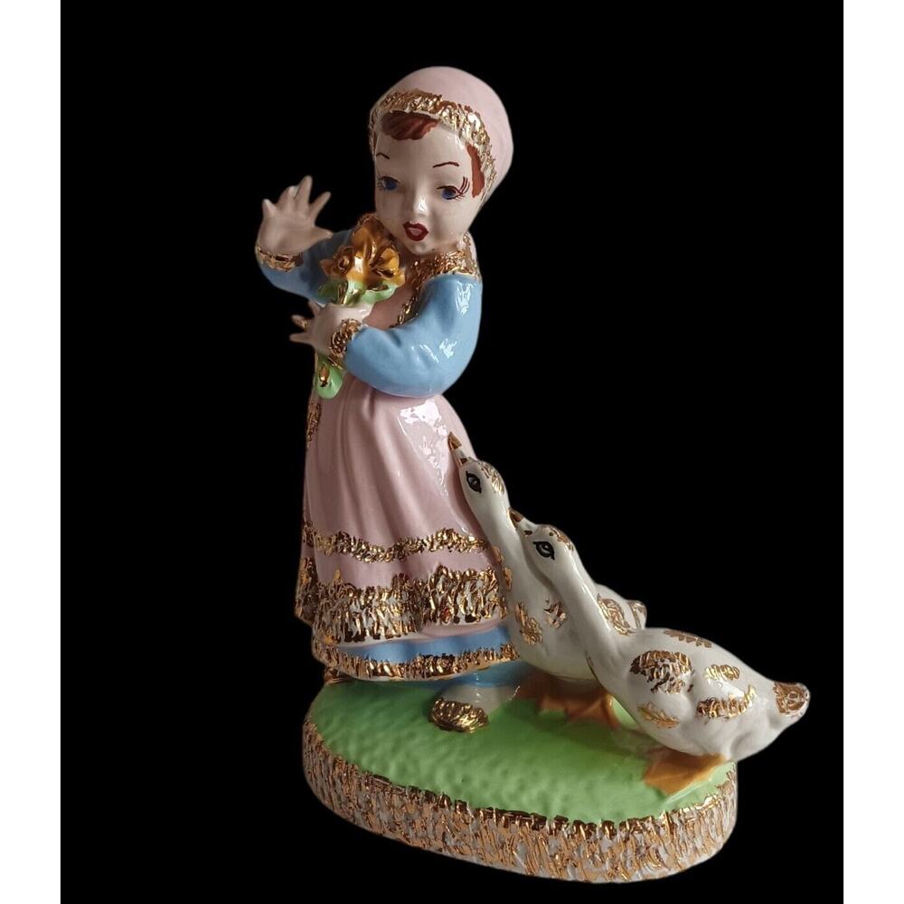 Vintage Ceramic Holland Mold Dutch Girl Geese Bouquet Glazed Gold Gilt